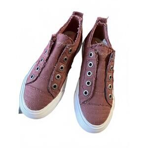 Blowfish Malibu Marley Slip On Sneakers in Burgundy size 6